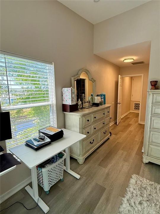 В аренду: $2,550 (2 спален, 2 ванн, 1350 Квадратных фут)