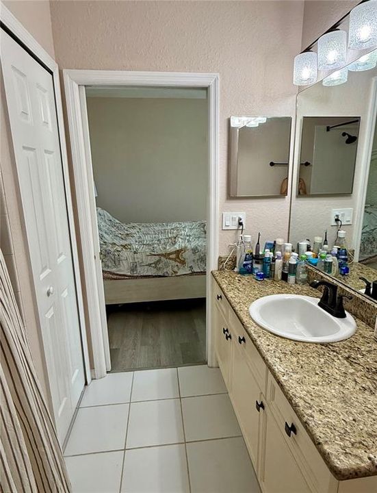 В аренду: $2,550 (2 спален, 2 ванн, 1350 Квадратных фут)