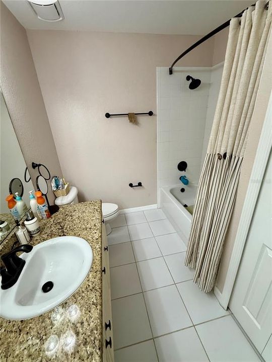 В аренду: $2,550 (2 спален, 2 ванн, 1350 Квадратных фут)
