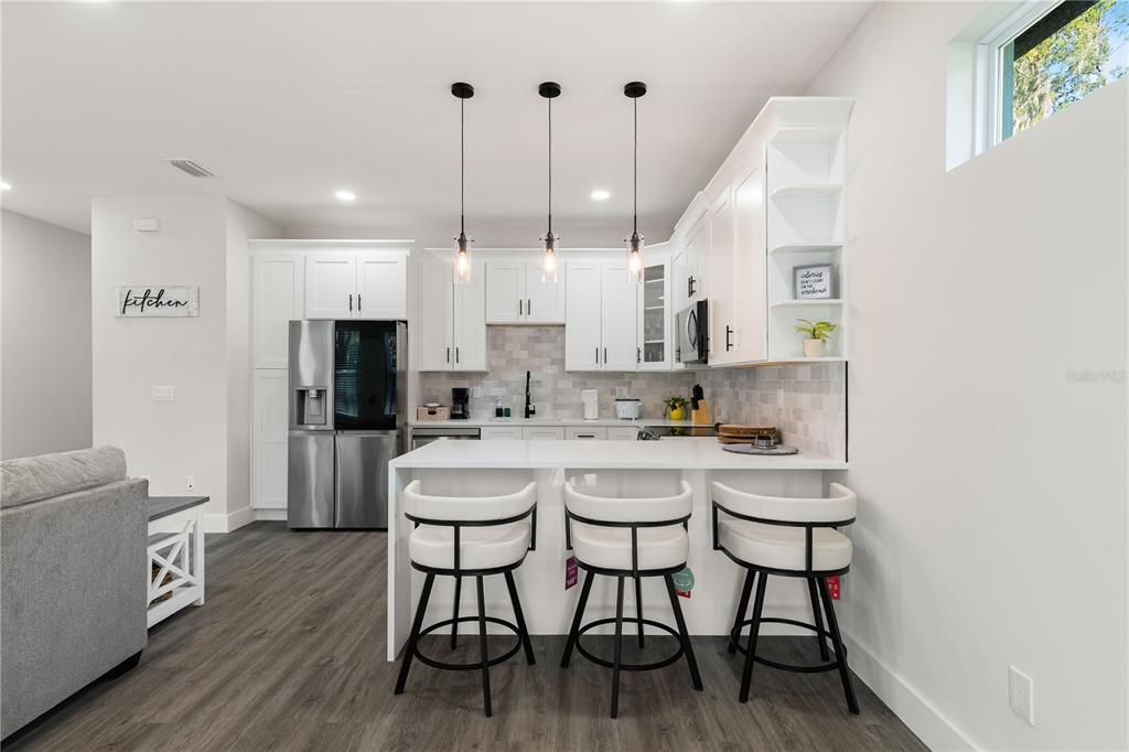 En Venta: $554,900 (4 camas, 0 baños, 2464 Pies cuadrados)