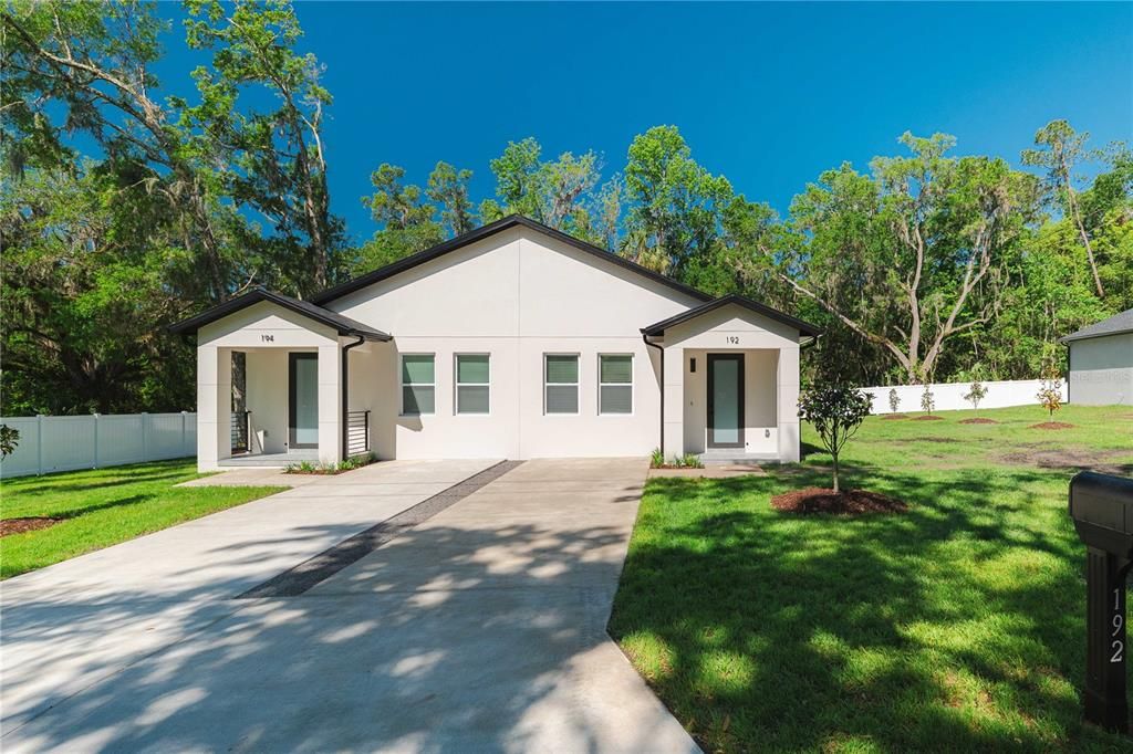 En Venta: $554,900 (4 camas, 0 baños, 2464 Pies cuadrados)