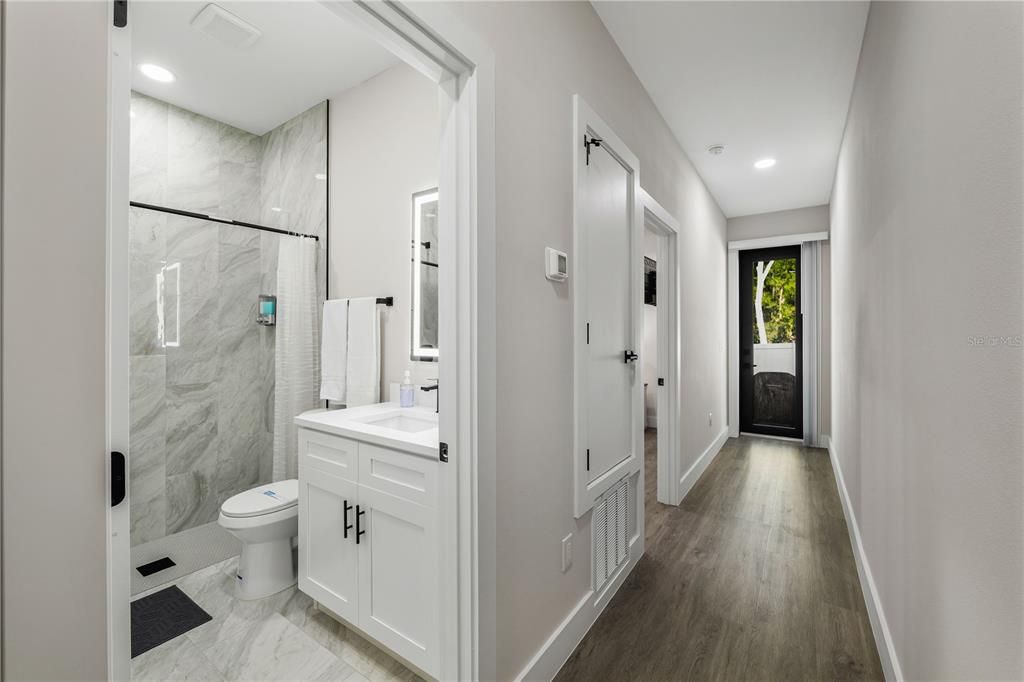 En Venta: $554,900 (4 camas, 0 baños, 2464 Pies cuadrados)