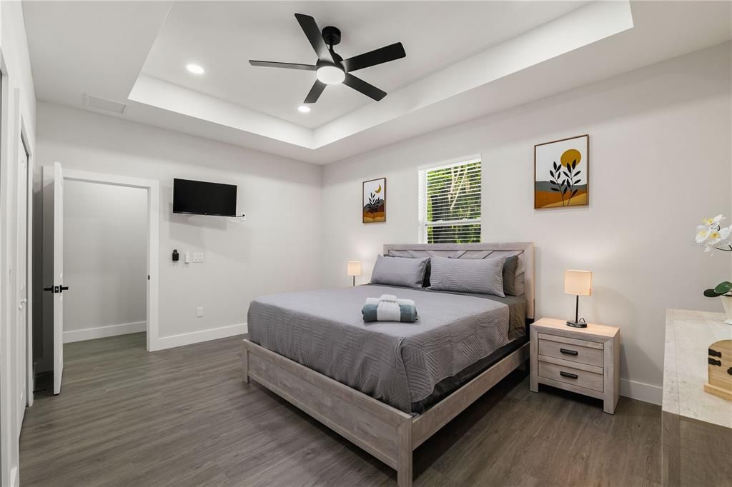 En Venta: $554,900 (4 camas, 0 baños, 2464 Pies cuadrados)