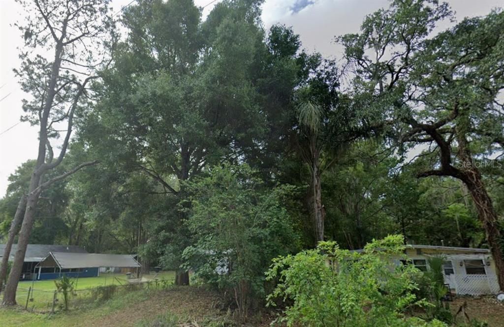 En Venta: $114,900 (0.61 acres)