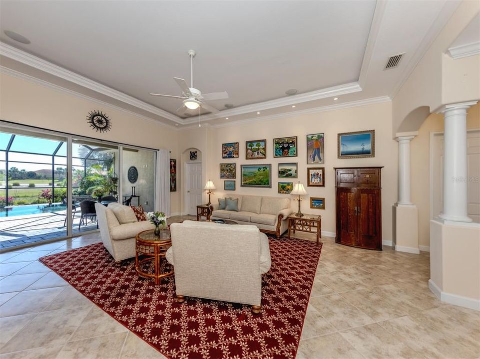 Activo con contrato: $648,000 (3 camas, 2 baños, 2262 Pies cuadrados)