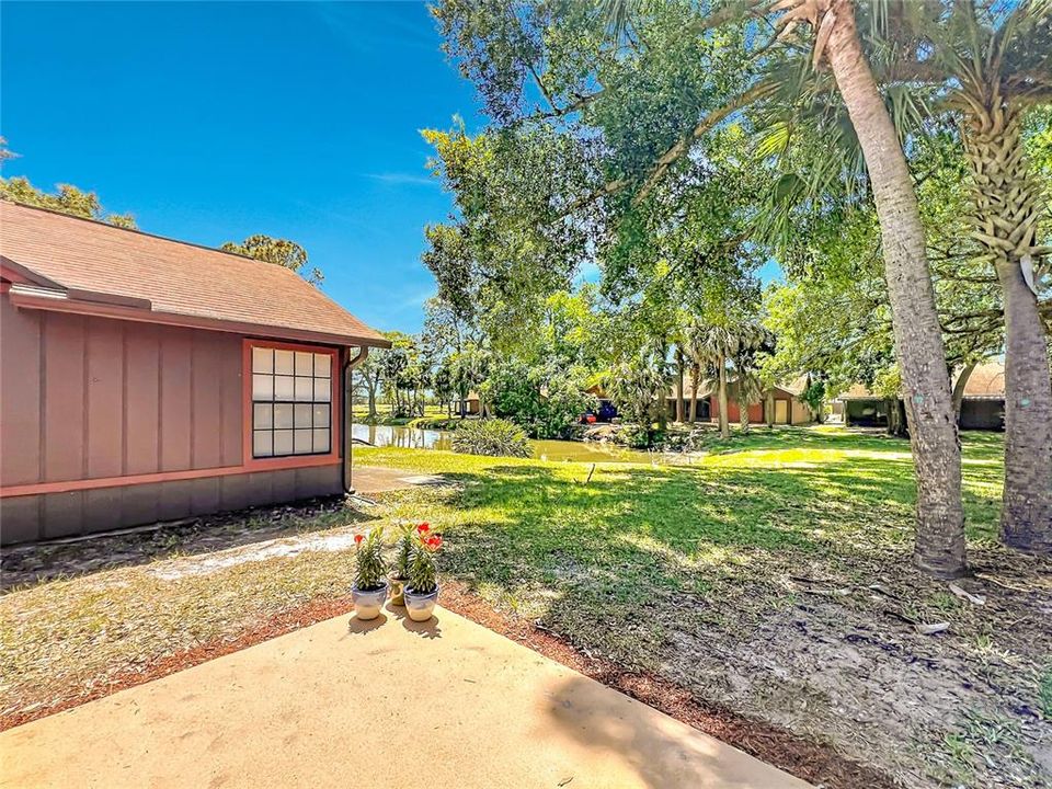 For Sale: $326,900 (2 beds, 2 baths, 1377 Square Feet)