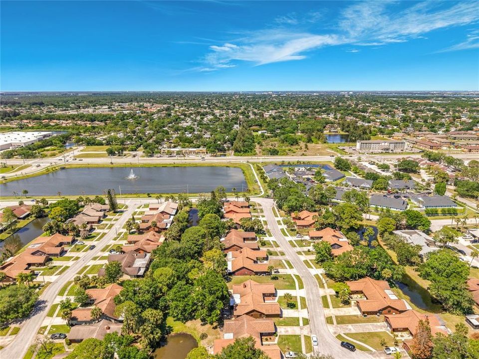 For Sale: $326,900 (2 beds, 2 baths, 1377 Square Feet)