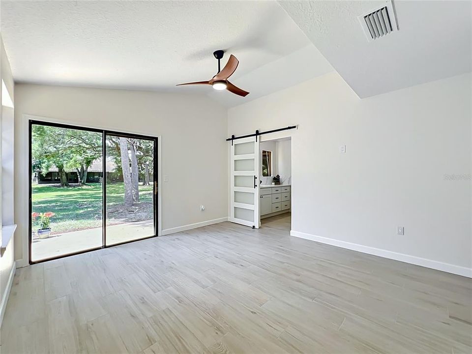 For Sale: $326,900 (2 beds, 2 baths, 1377 Square Feet)