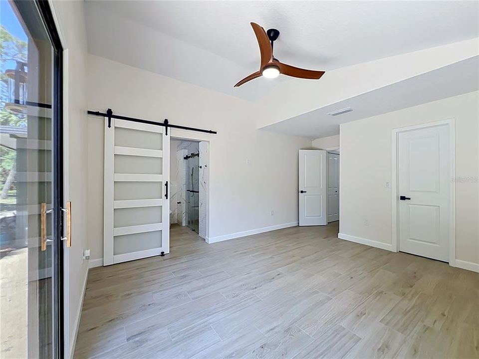 For Sale: $326,900 (2 beds, 2 baths, 1377 Square Feet)