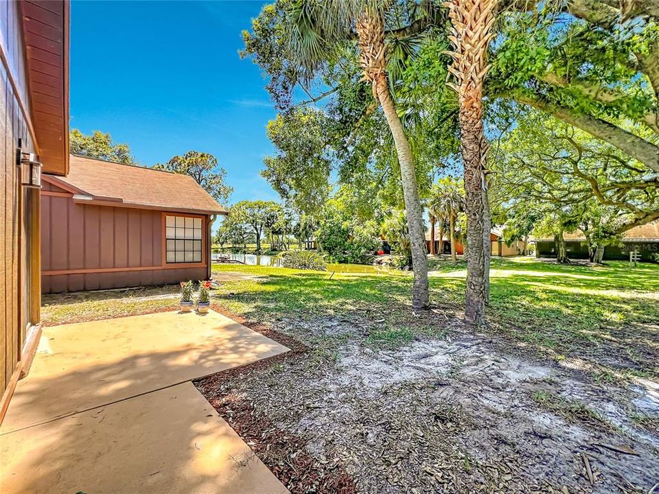 For Sale: $326,900 (2 beds, 2 baths, 1377 Square Feet)