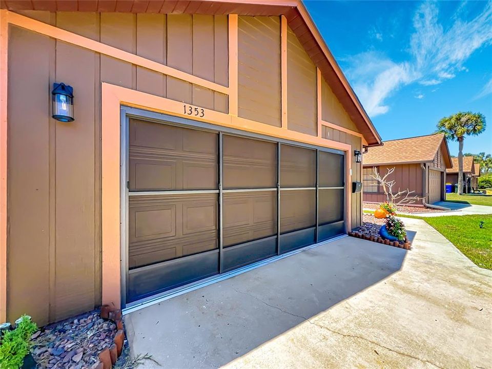 For Sale: $326,900 (2 beds, 2 baths, 1377 Square Feet)
