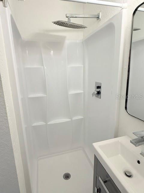 В аренду: $1,095 (0 спален, 1 ванн, 289 Квадратных фут)