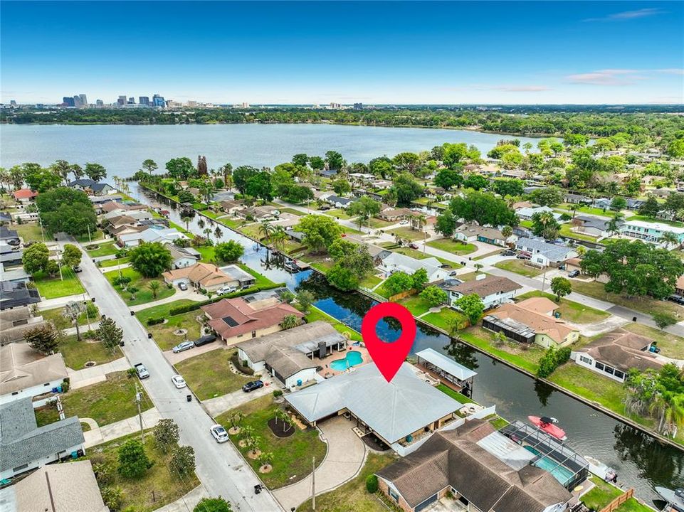 En Venta: $629,000 (3 camas, 3 baños, 3026 Pies cuadrados)