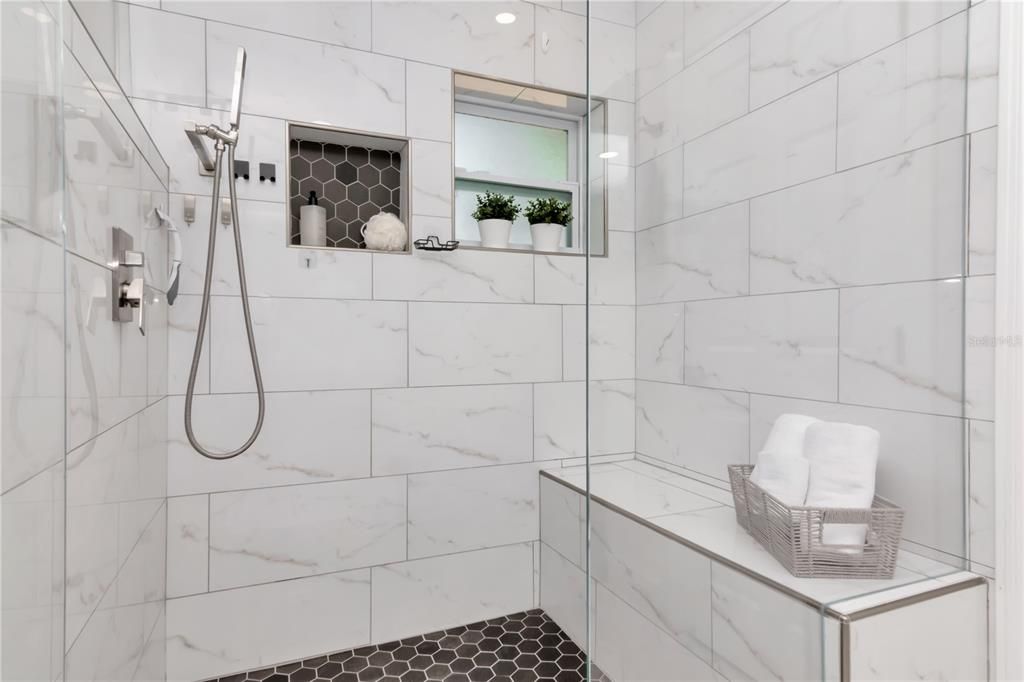 En Venta: $599,900 (3 camas, 2 baños, 1580 Pies cuadrados)
