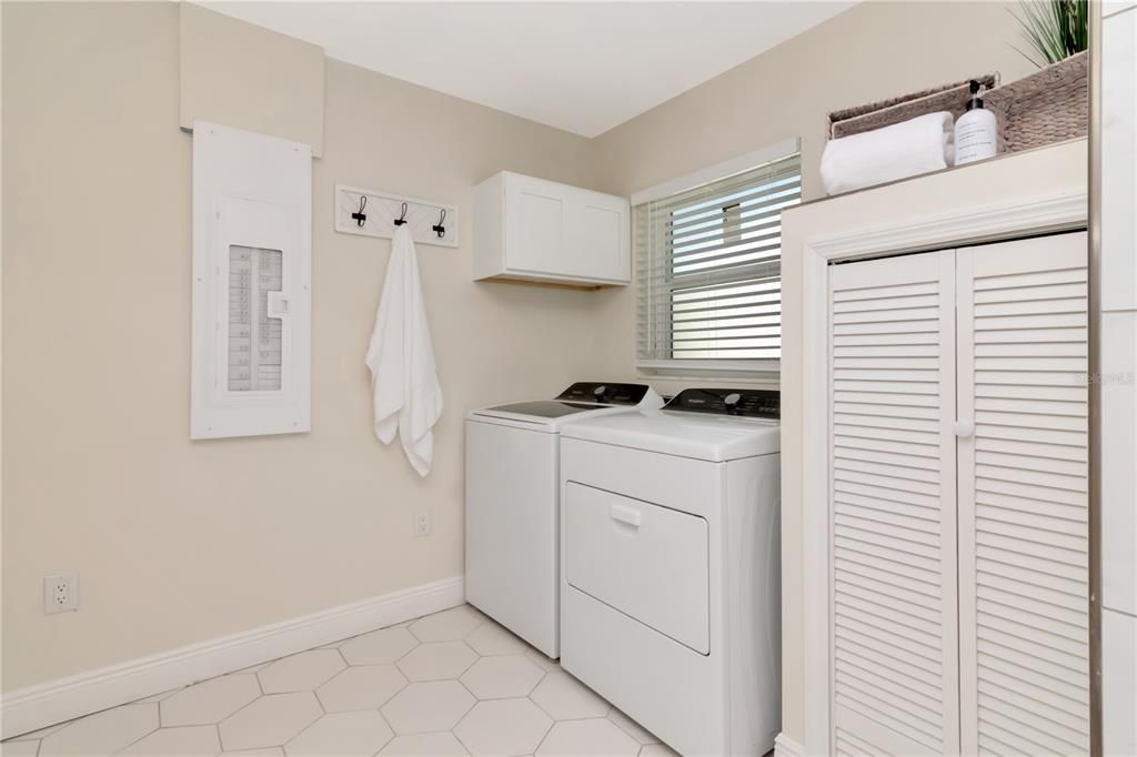 En Venta: $599,900 (3 camas, 2 baños, 1580 Pies cuadrados)