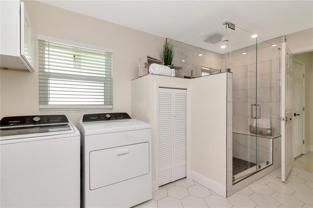 En Venta: $599,900 (3 camas, 2 baños, 1580 Pies cuadrados)