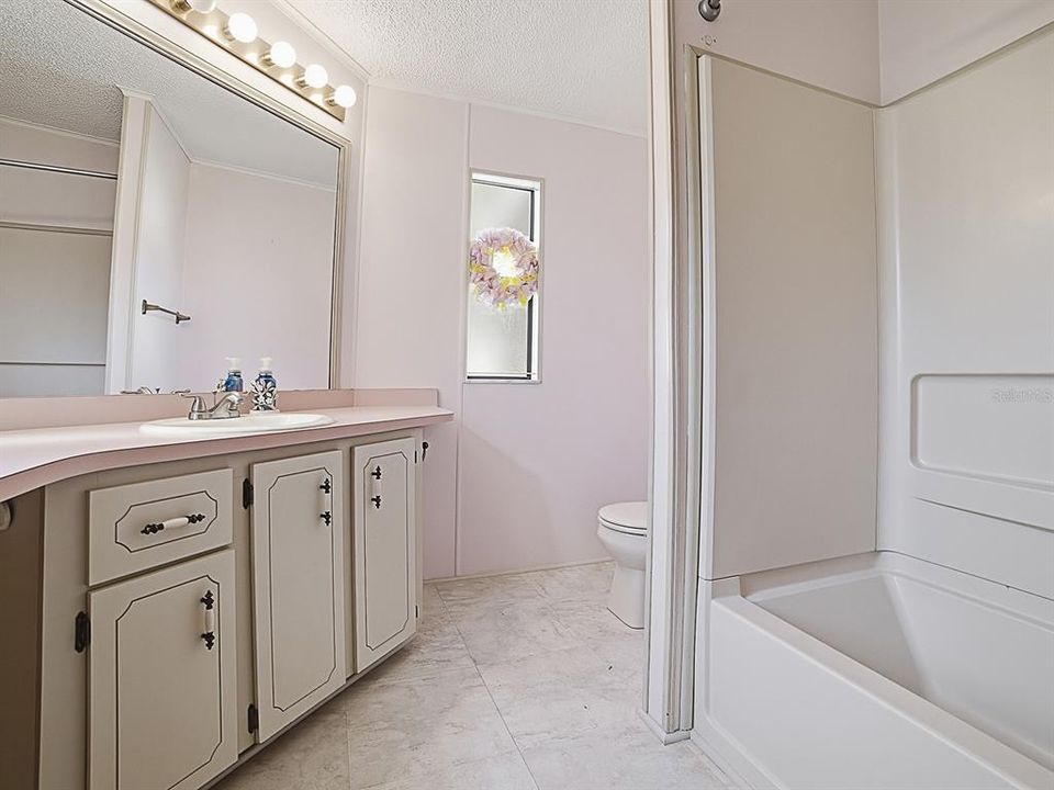 En Venta: $175,000 (2 camas, 2 baños, 1108 Pies cuadrados)