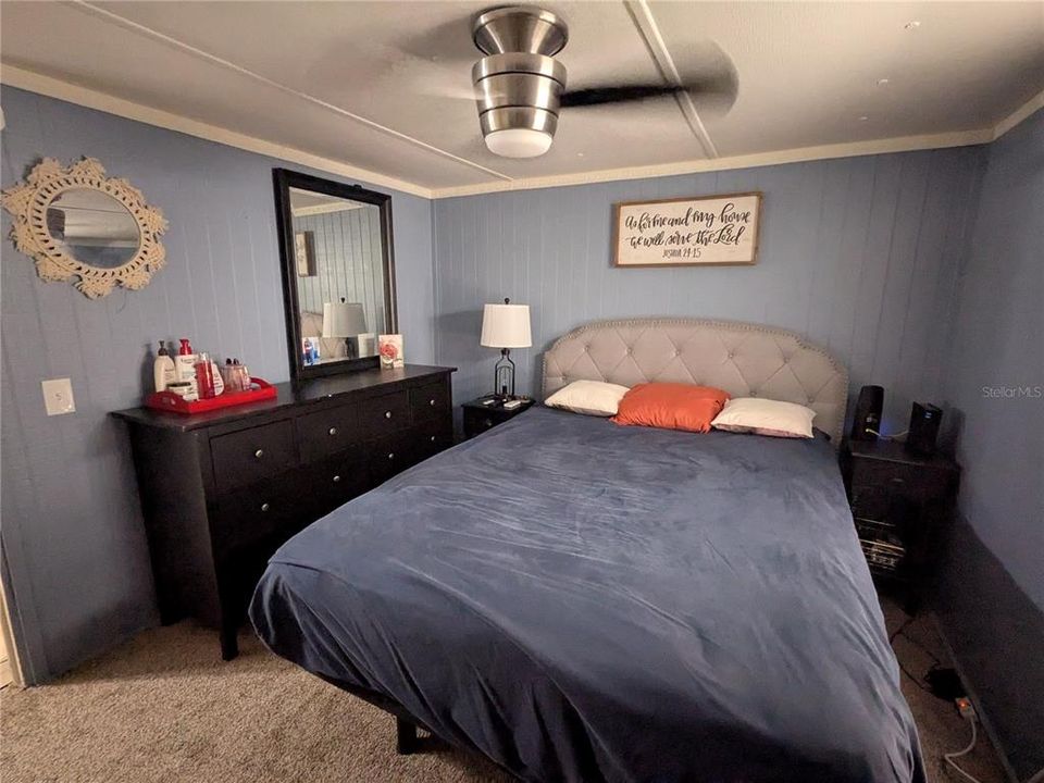 For Rent: $1,100 (2 beds, 1 baths, 1176 Square Feet)