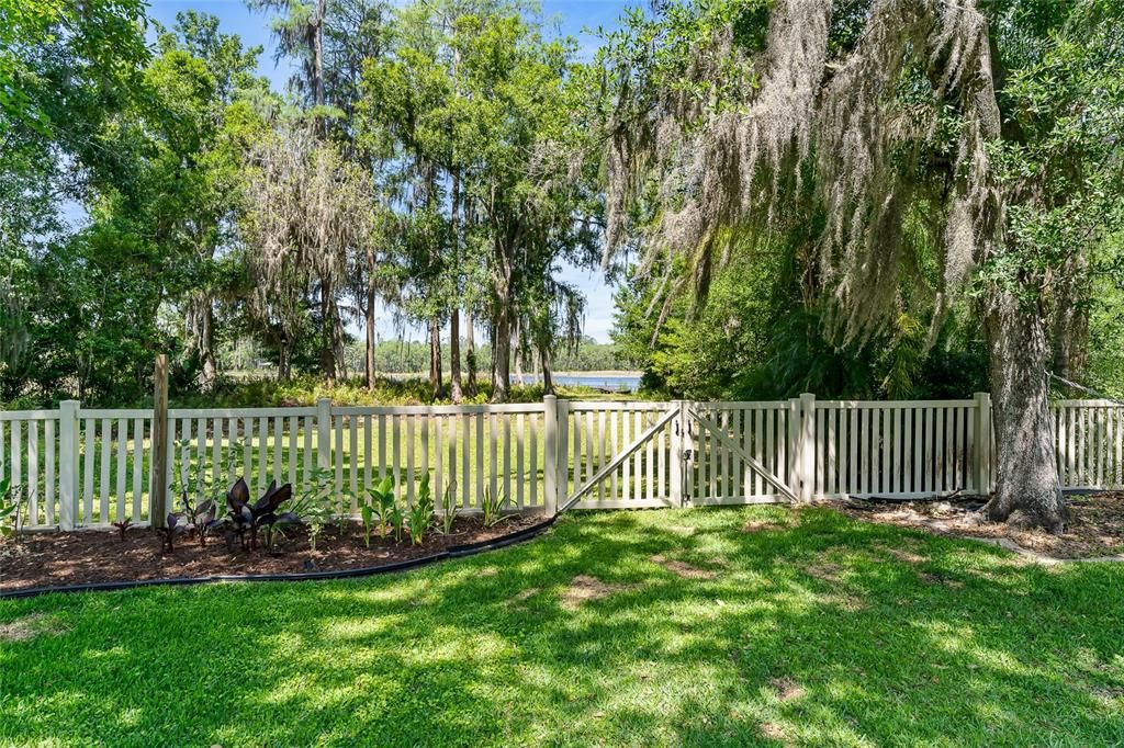 For Sale: $830,000 (4 beds, 2 baths, 2954 Square Feet)