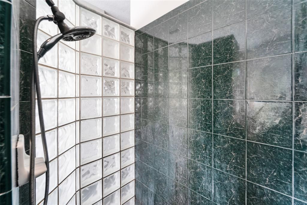 For Sale: $830,000 (4 beds, 2 baths, 2954 Square Feet)
