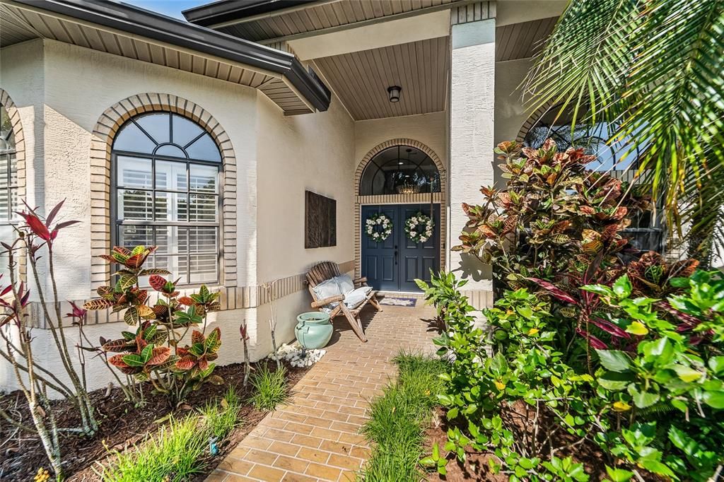 For Sale: $830,000 (4 beds, 2 baths, 2954 Square Feet)