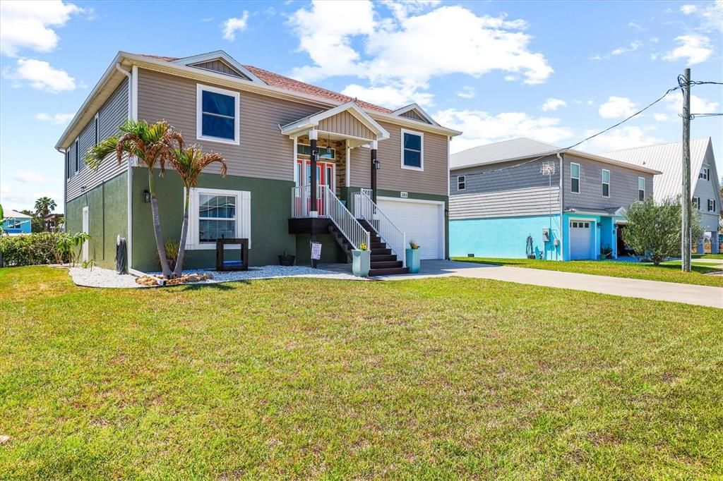 For Sale: $650,000 (3 beds, 2 baths, 1651 Square Feet)