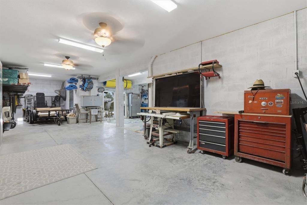 For Sale: $650,000 (3 beds, 2 baths, 1651 Square Feet)