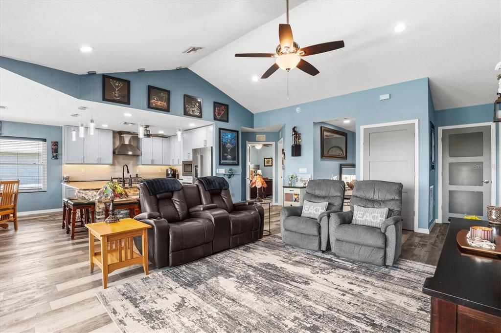 For Sale: $650,000 (3 beds, 2 baths, 1651 Square Feet)