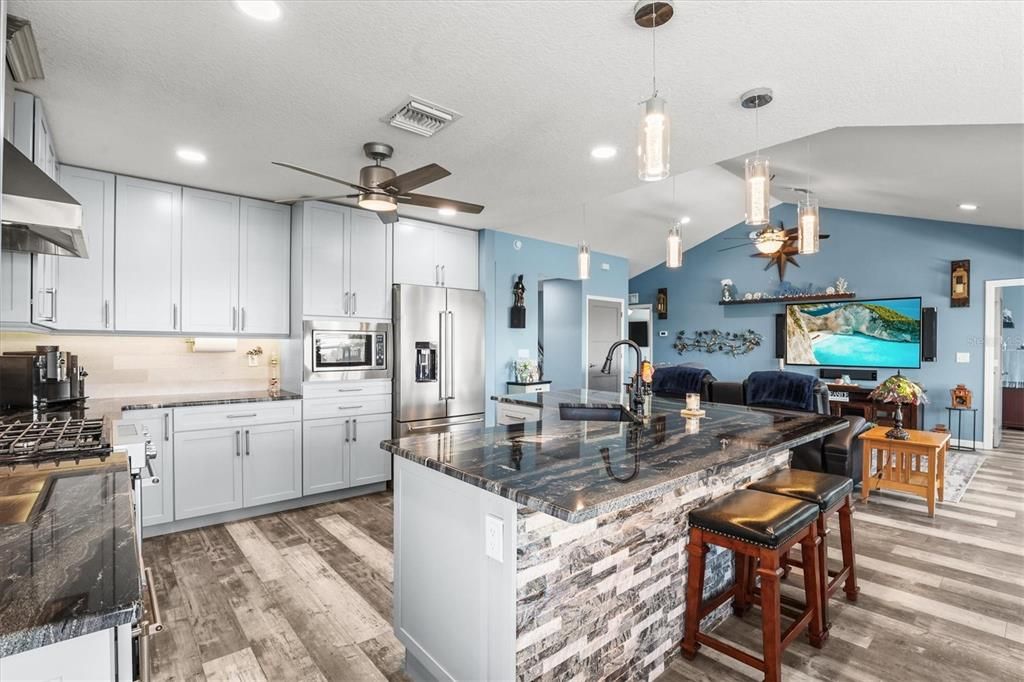 For Sale: $650,000 (3 beds, 2 baths, 1651 Square Feet)