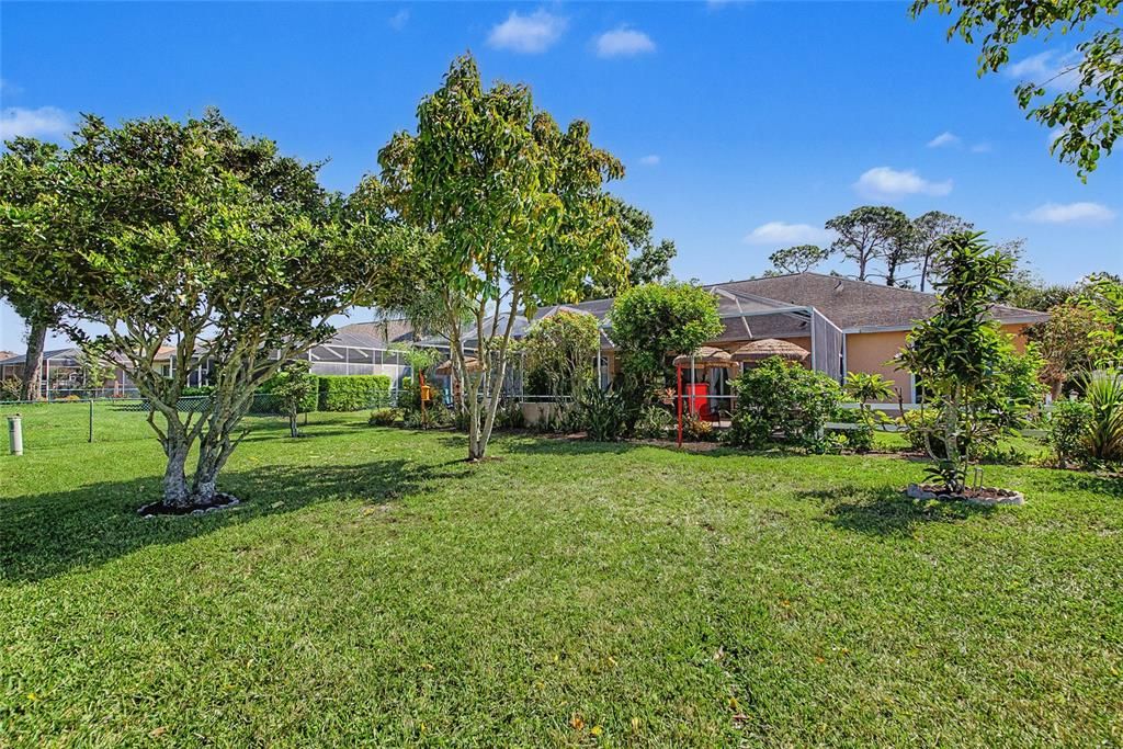 Activo con contrato: $424,900 (3 camas, 2 baños, 1890 Pies cuadrados)