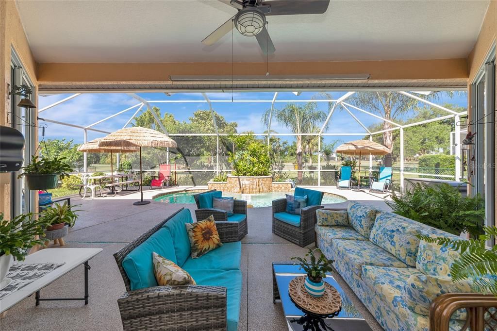 Activo con contrato: $424,900 (3 camas, 2 baños, 1890 Pies cuadrados)