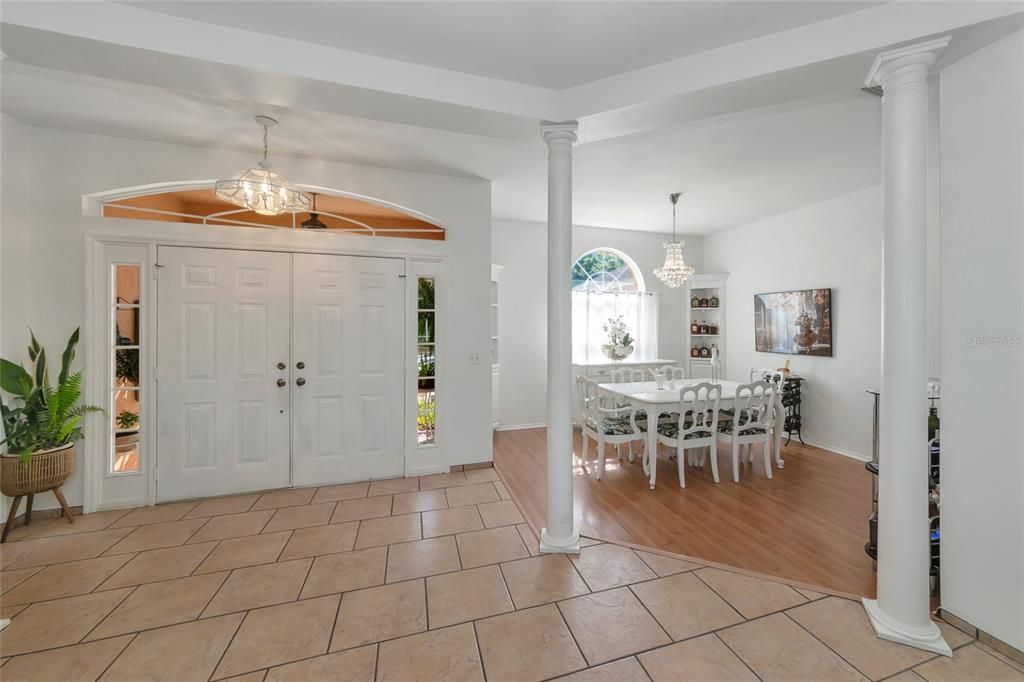 Activo con contrato: $424,900 (3 camas, 2 baños, 1890 Pies cuadrados)