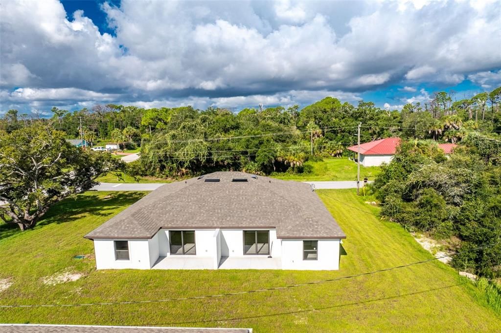 For Sale: $469,900 (6 beds, 0 baths, 2500 Square Feet)