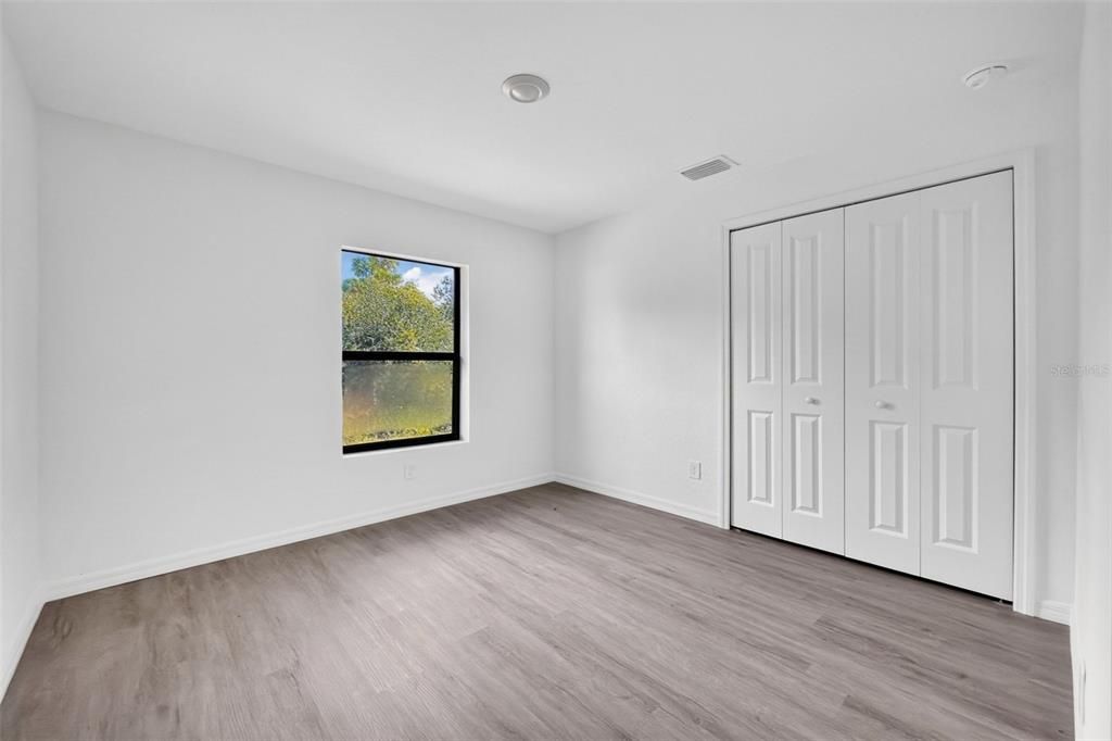 For Sale: $469,900 (6 beds, 0 baths, 2500 Square Feet)