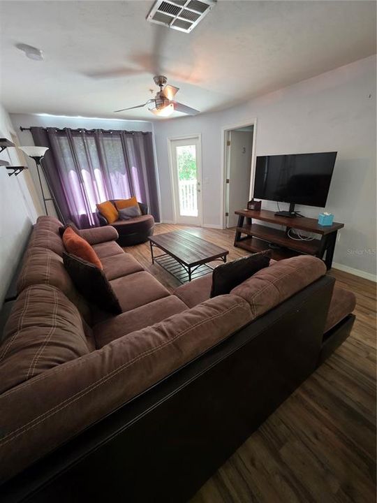 En Renta: $1,995 (4 camas, 4 baños, 1177 Pies cuadrados)