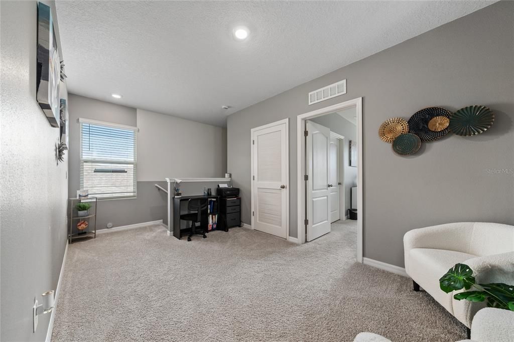 For Sale: $445,000 (5 beds, 3 baths, 2448 Square Feet)
