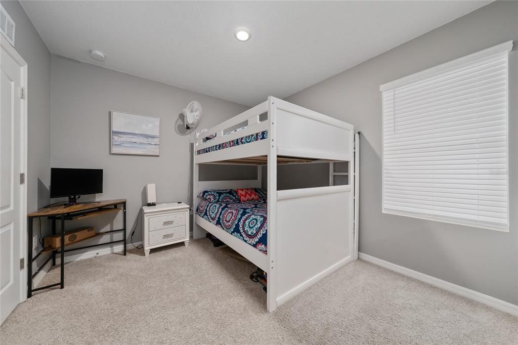 For Sale: $445,000 (5 beds, 3 baths, 2448 Square Feet)