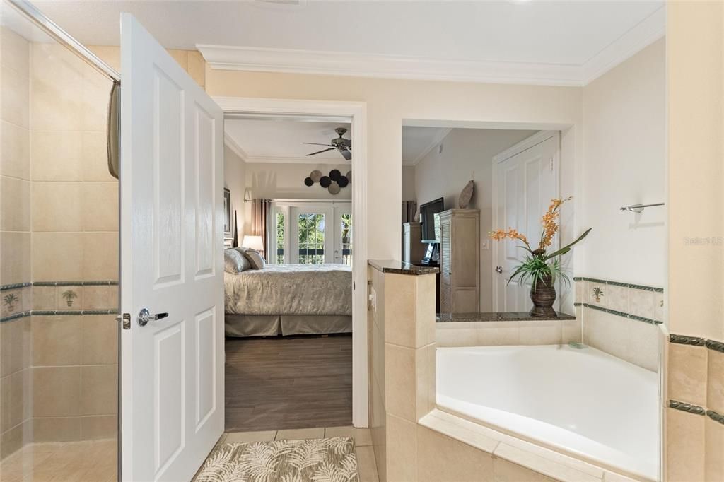Active With Contract: $279,000 (3 beds, 2 baths, 1344 Square Feet)