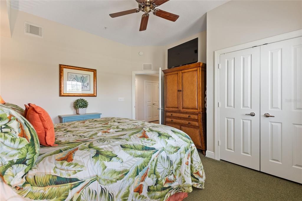 Active With Contract: $279,000 (3 beds, 2 baths, 1344 Square Feet)