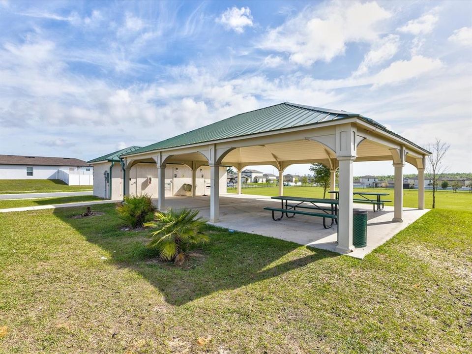 For Sale: $330,000 (4 beds, 2 baths, 1831 Square Feet)