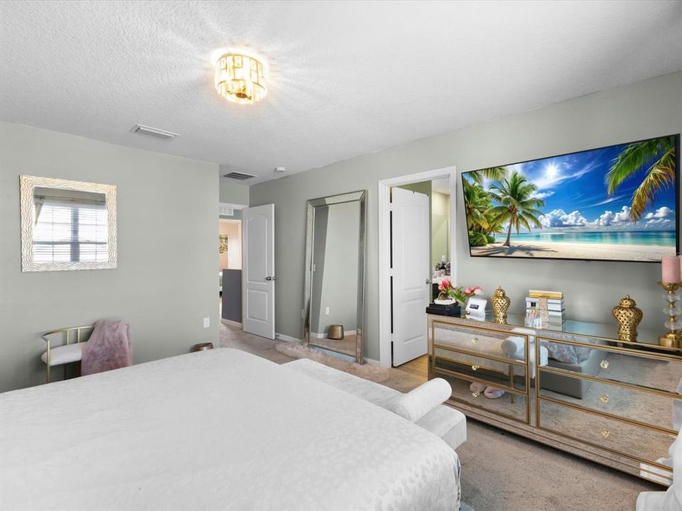 For Sale: $330,000 (4 beds, 2 baths, 1831 Square Feet)