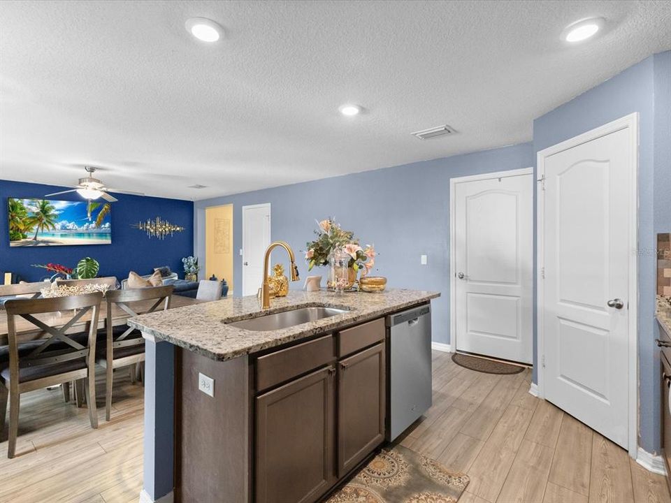 For Sale: $330,000 (4 beds, 2 baths, 1831 Square Feet)