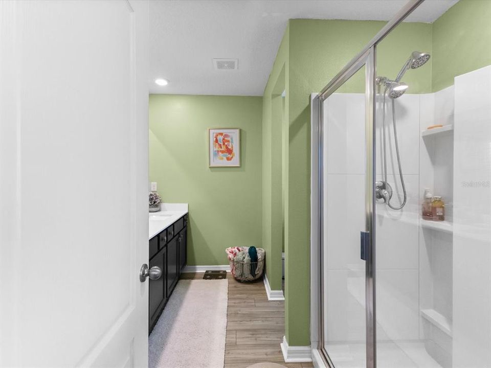 For Sale: $330,000 (4 beds, 2 baths, 1831 Square Feet)