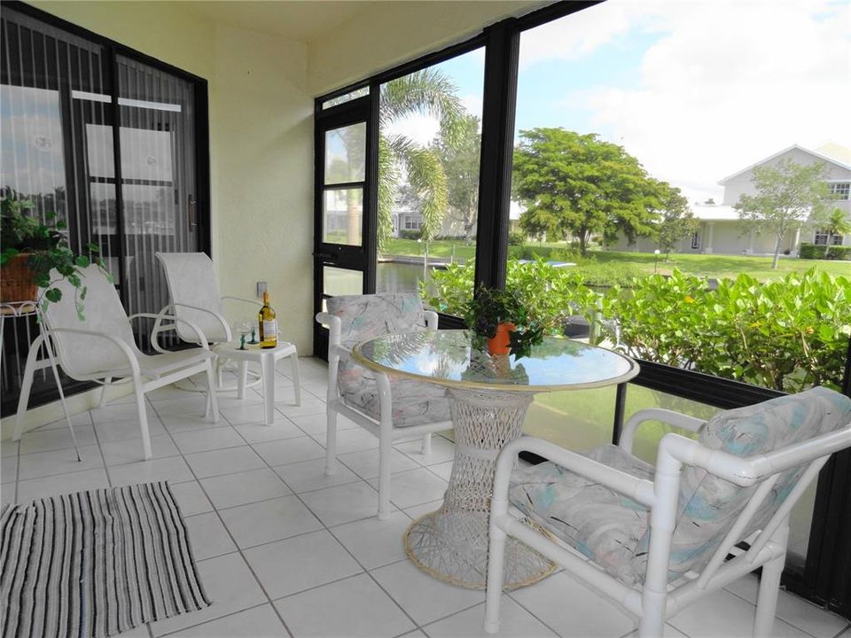 En Venta: $319,900 (2 camas, 2 baños, 1441 Pies cuadrados)