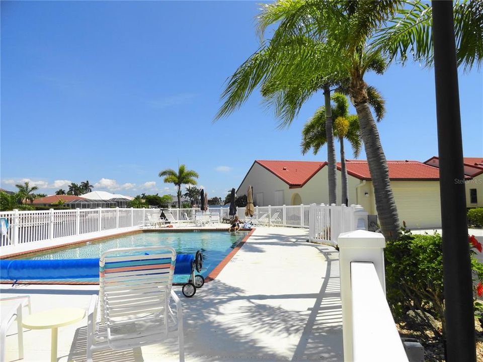 En Venta: $319,900 (2 camas, 2 baños, 1441 Pies cuadrados)