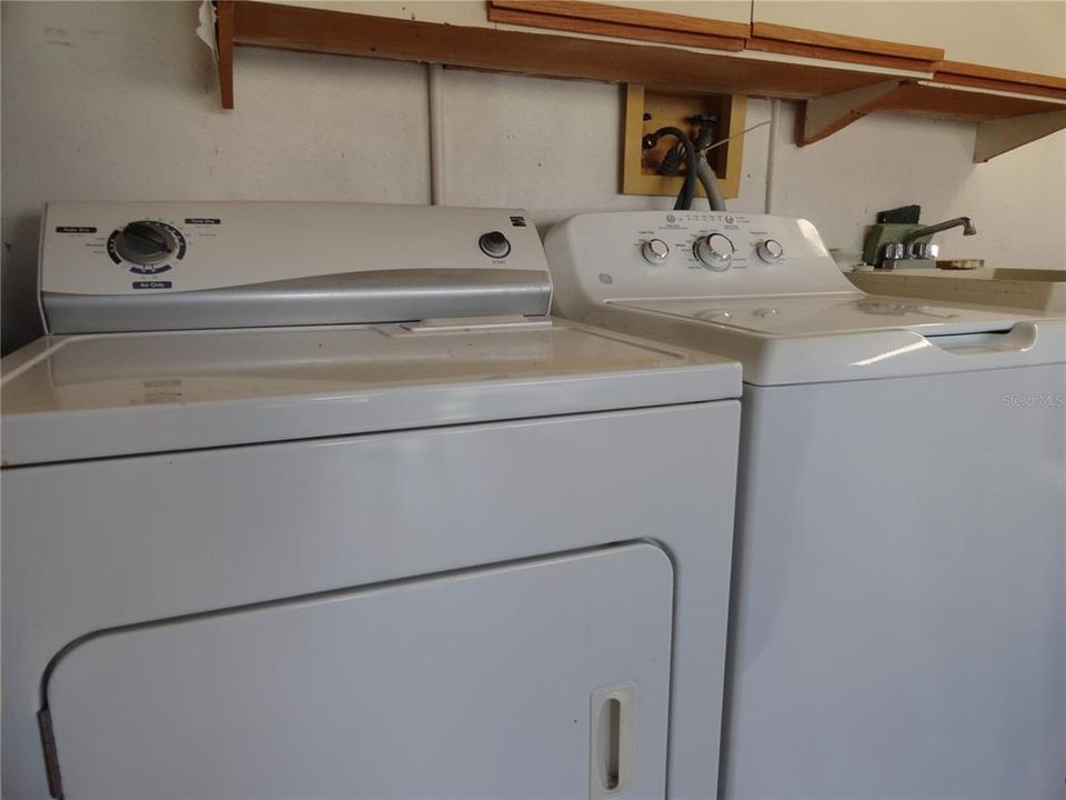 En Venta: $319,900 (2 camas, 2 baños, 1441 Pies cuadrados)