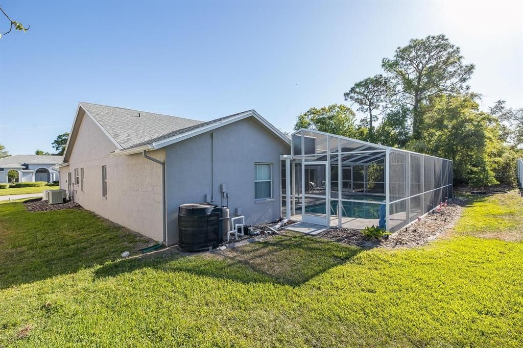 Active With Contract: $339,900 (3 beds, 2 baths, 2013 Square Feet)