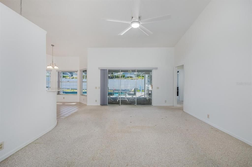 Active With Contract: $339,900 (3 beds, 2 baths, 2013 Square Feet)