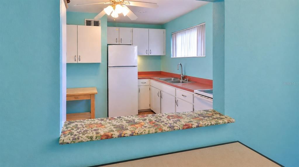 Activo con contrato: $299,000 (2 camas, 2 baños, 1436 Pies cuadrados)