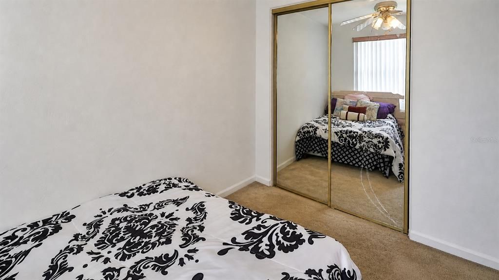 Activo con contrato: $299,000 (2 camas, 2 baños, 1436 Pies cuadrados)